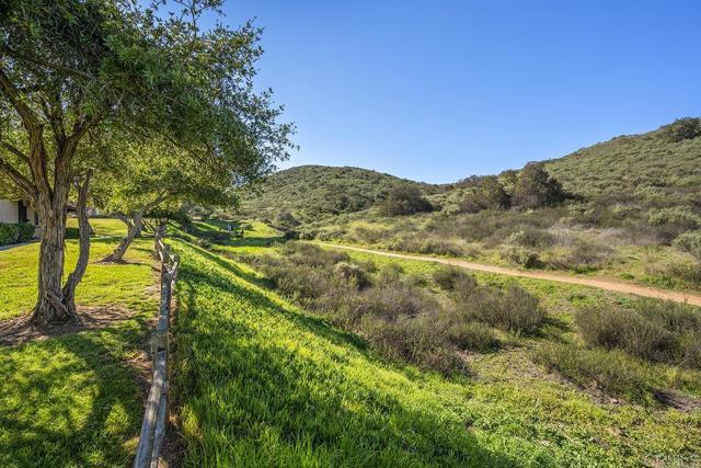 Detail Gallery Image 8 of 38 For 8750 Wahl St, Santee,  CA 92071 - 2 Beds | 1 Baths