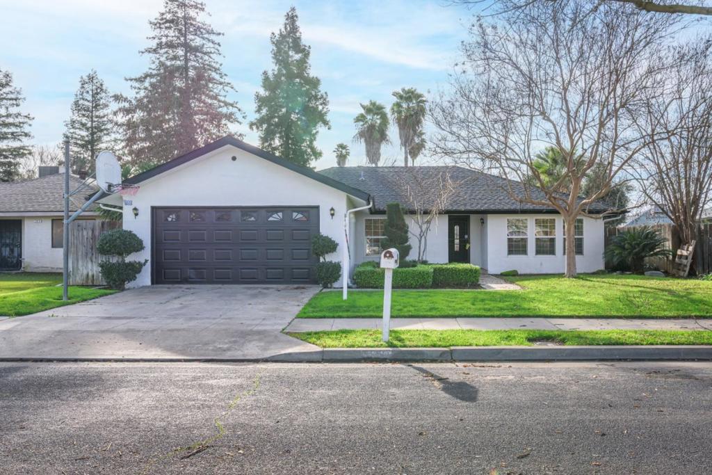 2820 Driftwood Drive