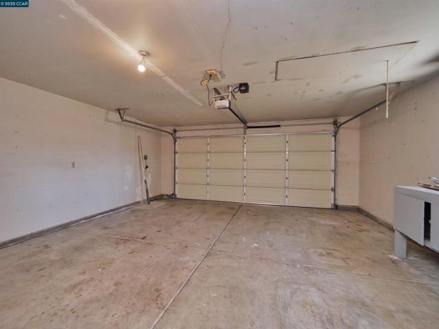 4300 Cannington Lane, Salida CA: https://media.crmls.org/mediaz/cfb254cc-7eb3-4532-b927-520c5215b0f6.jpg