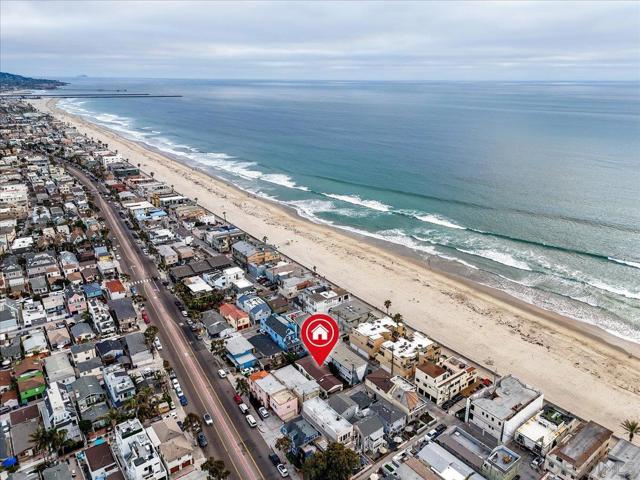724 Ormond, San Diego CA: https://media.crmls.org/mediaz/cfb330f8-c7bf-47c7-9715-e21d8eabf142.jpg
