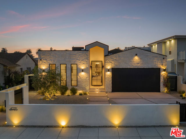 4029 East Boulevard, Los Angeles CA: https://media.crmls.org/mediaz/cfb37cfb-314b-4776-9cac-9cf50bcb3bfa.jpg