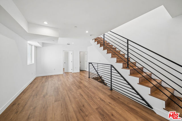6334 1/2 Beck Avenue photo 9