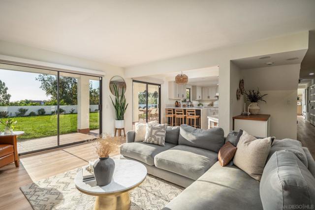 Image 5 of 29 For 2524 Luciernaga St