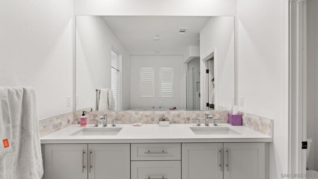 15681 Rennyson Way - photo 18