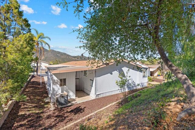 8975 Lawrence Welk Drive, Escondido, California 92026, 2 Bedrooms Bedrooms, ,2 BathroomsBathrooms,Manufactured On Land,For Sale,Lawrence Welk Drive,250019862SD