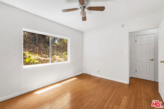 422 S Coronado Street, Los Angeles CA: https://media.crmls.org/mediaz/cfb5884e-db11-4a42-9d0a-c9a74da1a14e.jpg