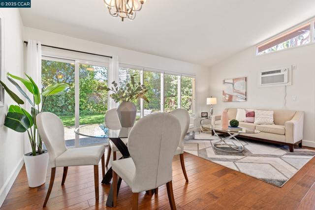 3249 Claudia Dr, Concord CA: https://media.crmls.org/mediaz/cfb637a9-0d99-48f2-a6c5-68571e17b388.jpg