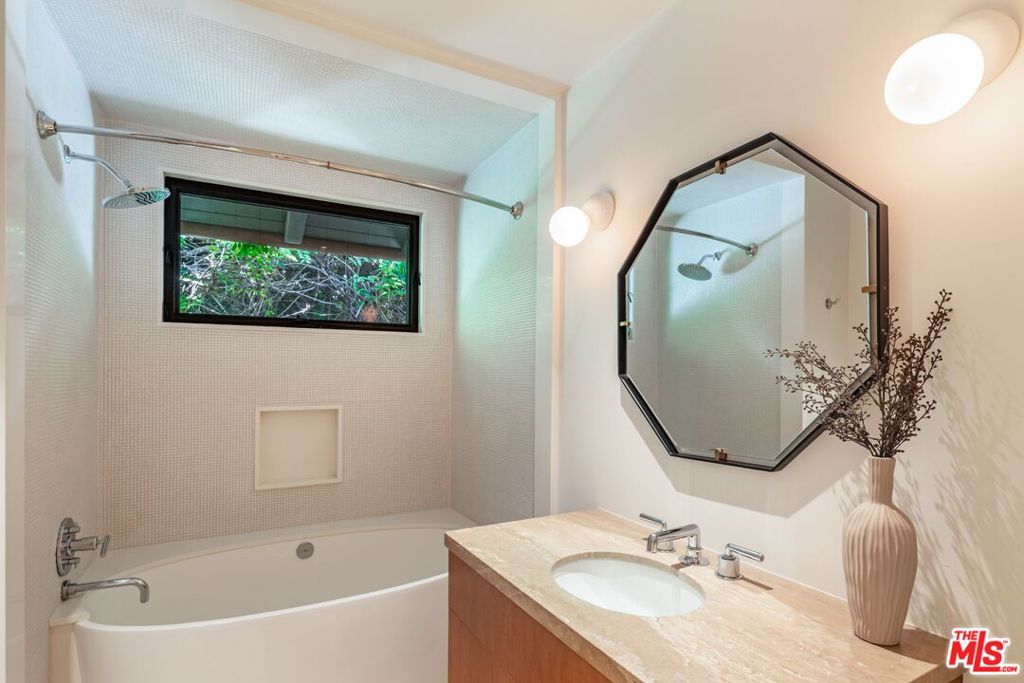 MLS #26866363 image #17