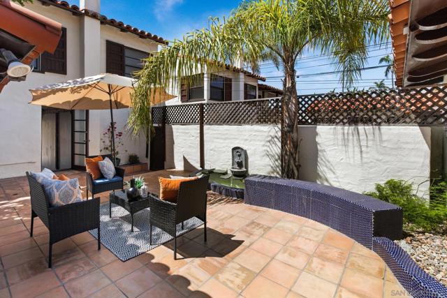 412 G Avenue, Coronado CA: https://media.crmls.org/mediaz/cfb7c4fd-6973-43b3-b82c-d0566ae859bf.jpg