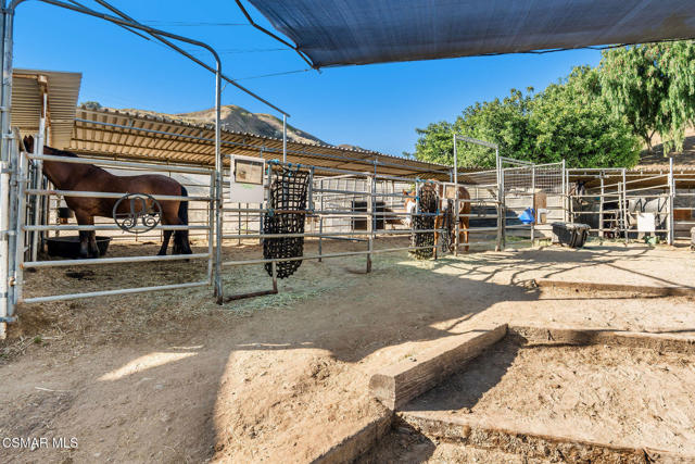 11270 Dominica Avenue, Lakeview Terrace CA: https://media.crmls.org/mediaz/cfb854dc-52b1-4da4-8bb3-d3a04a2a184b.jpg
