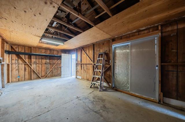 109 Denner Road, Salinas CA: https://media.crmls.org/mediaz/cfb8ff14-3ea1-4e22-9ef0-7d09fee562e7.jpg