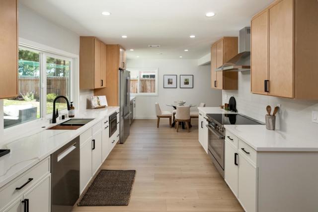 3334 San Pablo Court, Union City CA: https://media.crmls.org/mediaz/cfb94bcf-8292-43e4-b15b-ea1b2c9845b2.jpg