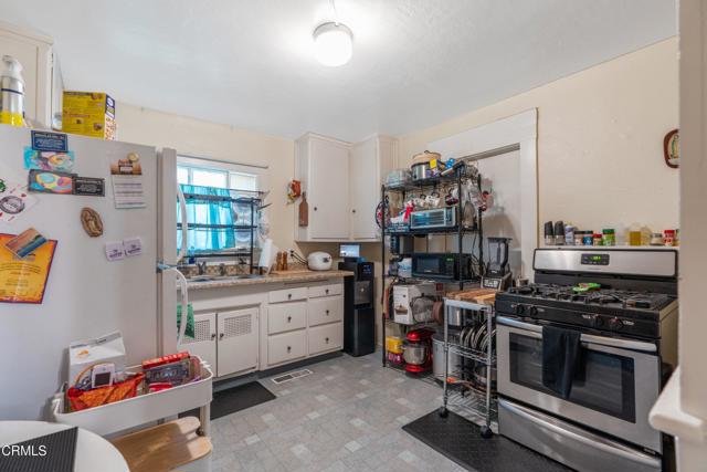 210 N Encinitas Avenue, Monrovia CA: https://media.crmls.org/mediaz/cfb97ef4-d451-4dcd-a72e-11c026db2687.jpg