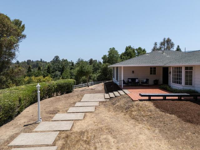 26666 Laurel Lane, Los Altos Hills CA: https://media.crmls.org/mediaz/cfb9aee8-d3b6-4ffd-b5e8-47dfe0d27062.jpg