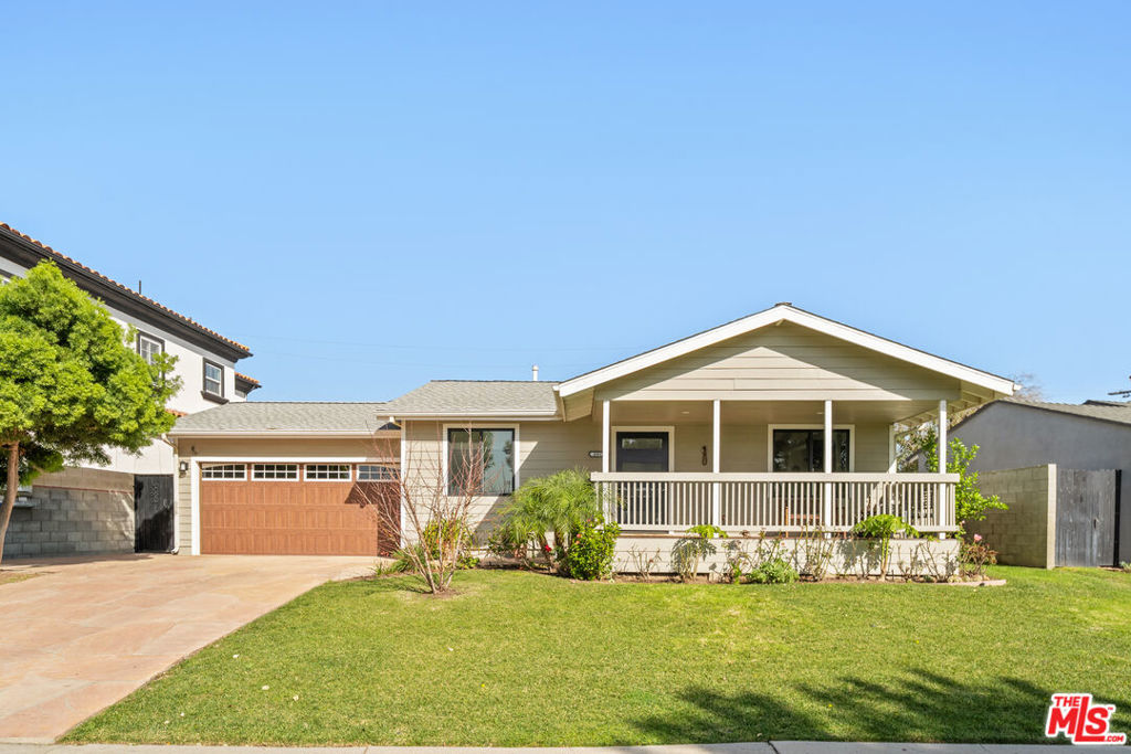 8912 Yorktown Avenue