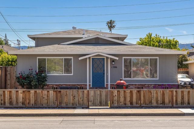 15061508 Kentfield Avenue, Redwood City CA: https://media.crmls.org/mediaz/cfba79da-cad2-4306-ab51-d2712b34ce4e.jpg