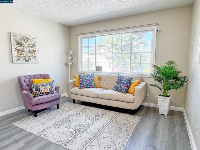 1712 Marin, Vallejo CA: https://media.crmls.org/mediaz/cfbb300a-07d9-47bf-9ea0-9b119a3c324d.jpg
