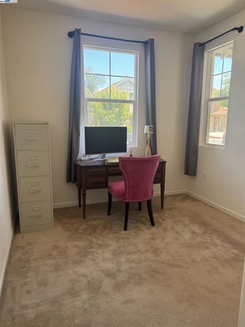 4778 Hawkins St, Antioch CA: https://media.crmls.org/mediaz/cfbbaefc-0bee-4402-bb16-dae06e883f14.jpg