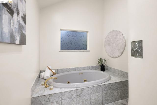 Image 45 of 59 For 6975 Charing Cross Rd