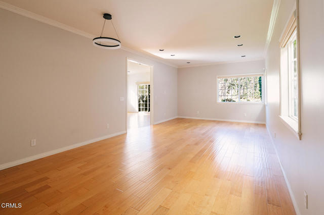 Detail Gallery Image 12 of 74 For 2409 Olive Ave, La Crescenta,  CA 91214 - 4 Beds | 4 Baths