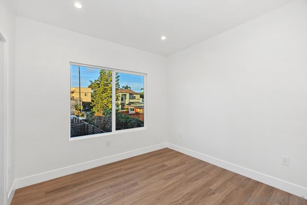 MLS #250036132SD image #22