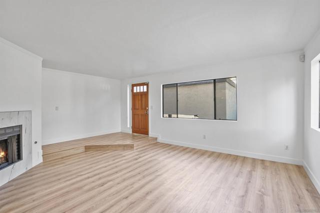 Image 2 of 41 For 2642 Alpine Blvd  A
