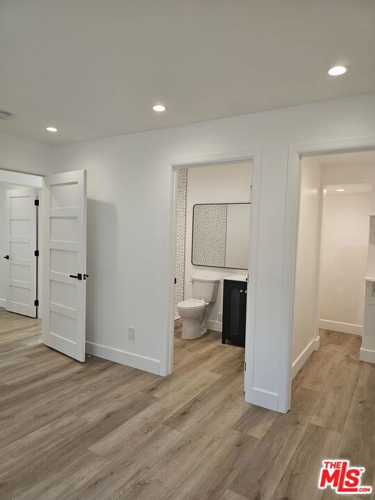 5247 W 9th Street, Los Angeles CA: https://media.crmls.org/mediaz/cfbef0b1-48bf-4b75-8dc2-459350749408.jpg
