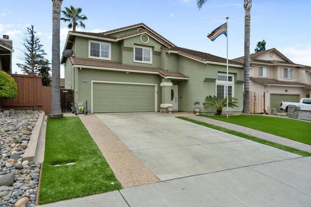 1650 Mimosa Street, Hollister CA: https://media.crmls.org/mediaz/cfbffccb-56fa-477d-ac1e-44a302be6221.jpg