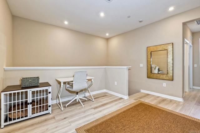 Detail Gallery Image 16 of 31 For 1715 Crabapple Way, Oceanside,  CA 92056 - 3 Beds | 2/1 Baths