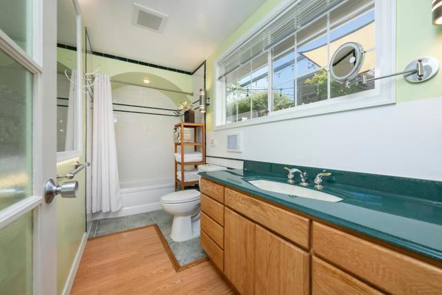 1652 Lexington Avenue, San Mateo CA: https://media.crmls.org/mediaz/cfc0dfc4-f0bb-4939-a532-aa2b9b448f66.jpg