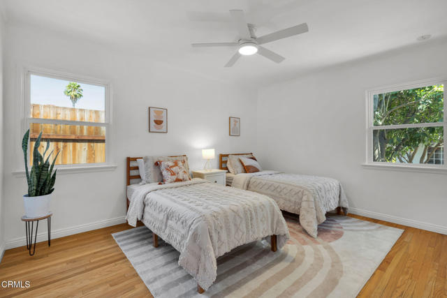 410 W Spazier Avenue, Burbank CA: https://media.crmls.org/mediaz/cfc19b44-09bc-4797-adae-c168f8a5310d.jpg