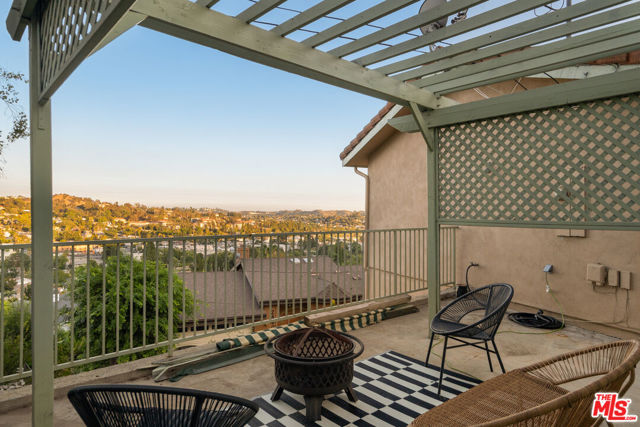 2447 Norwalk Avenue, Los Angeles CA: https://media.crmls.org/mediaz/cfc2617a-83cd-4c6c-98e4-f4c8b97527f6.jpg