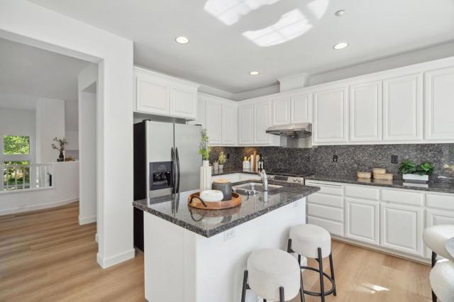 4440 Rivermark Parkway, Santa Clara CA: https://media.crmls.org/mediaz/cfc2e87c-5705-42e2-963b-47917cf2dad4.jpg