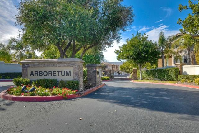 26493 Arboretum Way, Murrieta, California 92563, 3 Bedrooms Bedrooms, ,2 BathroomsBathrooms,Townhouse,For Sale,Arboretum Way,250019384SD