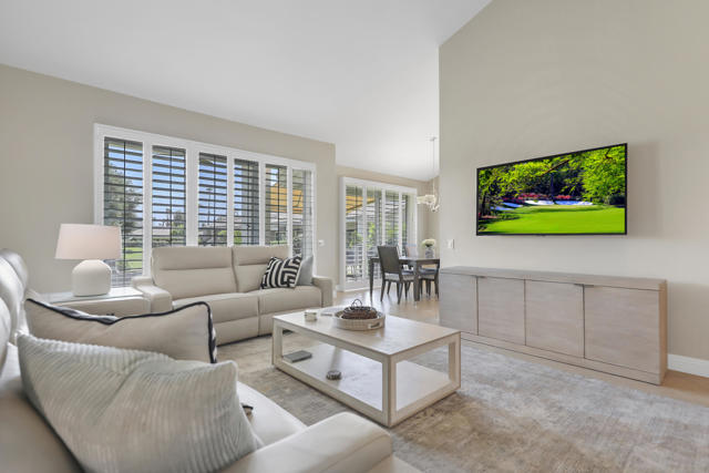 55730 Riviera, La Quinta CA: https://media.crmls.org/mediaz/cfc55247-fda4-4d01-87e5-90616eadaf67.jpg