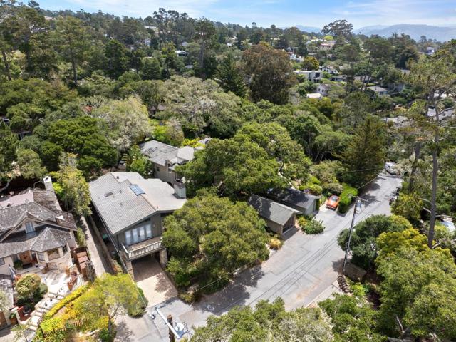 5 NE of 4th on Lopez, Carmel CA: https://media.crmls.org/mediaz/cfc61991-5455-48fb-b16a-6030b644e137.jpg