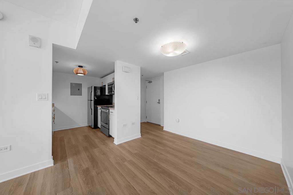 425 Beech - photo 10