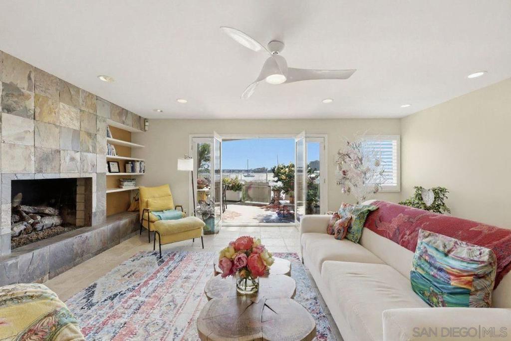 2954 Bayside Walk - photo 7