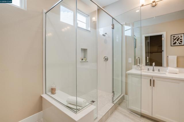 3161 Echo Way, Tracy CA: https://media.crmls.org/mediaz/cfc8e1bc-36ba-45d1-94f6-18bf2d485237.jpg