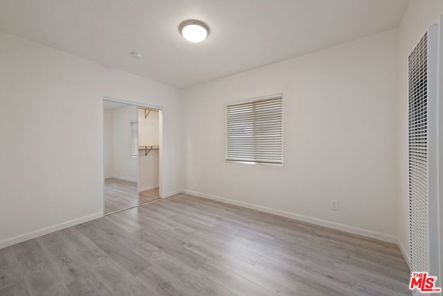 2926 S West View Street, Los Angeles CA: https://media.crmls.org/mediaz/cfc9ac1c-d167-40a6-8091-011068f23ad9.jpg