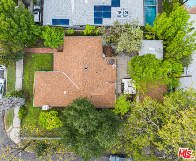 13905 Milbank Street, Sherman Oaks CA: https://media.crmls.org/mediaz/cfcb0f1f-494a-490b-8e50-0efe75db410c.jpg