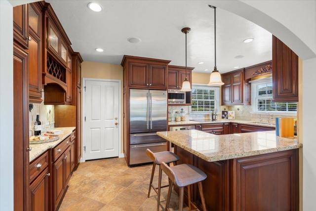 15570 Loma Vista Avenue, Los Gatos CA: https://media.crmls.org/mediaz/cfcc1225-f3b3-4e1b-bf40-d368518491ca.jpg