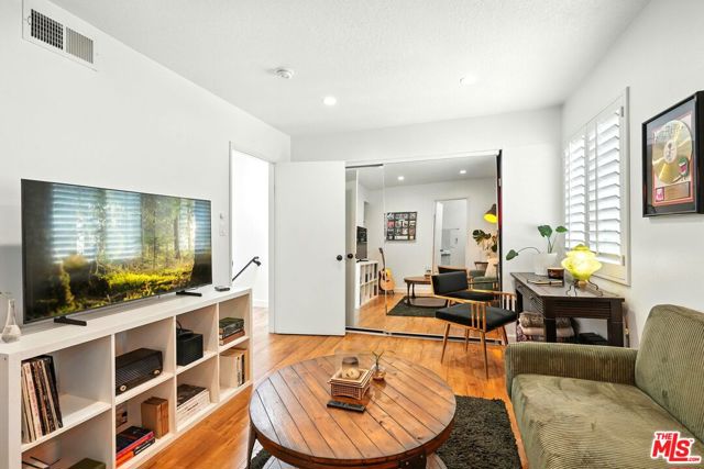 13012 Valleyheart Drive, Studio City CA: https://media.crmls.org/mediaz/cfccc6b4-1745-4802-8d26-56a6791fd7f3.jpg
