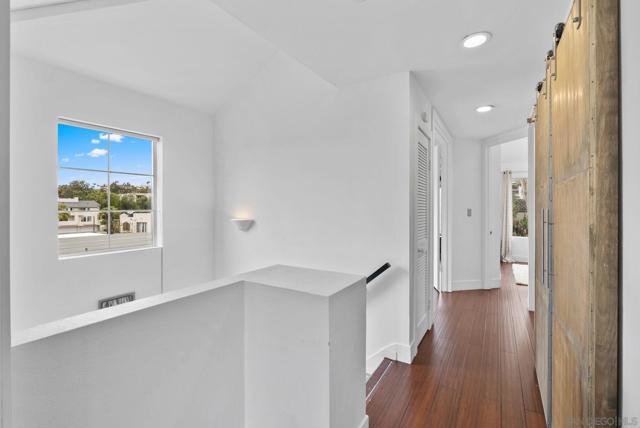 3535 Columbia St, San Diego CA: https://media.crmls.org/mediaz/cfcd1495-e7ec-466e-911e-a50eb2417170.jpg