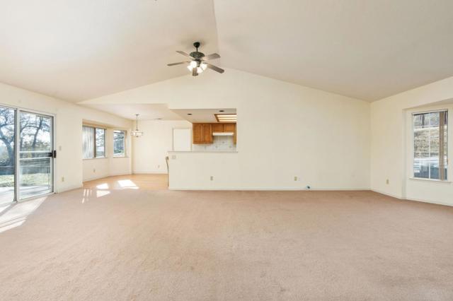 30159 Horseshoe Drive, Coarsegold CA: https://media.crmls.org/mediaz/cfcd4eb8-6712-4b42-9069-0fcd558ea300.jpg