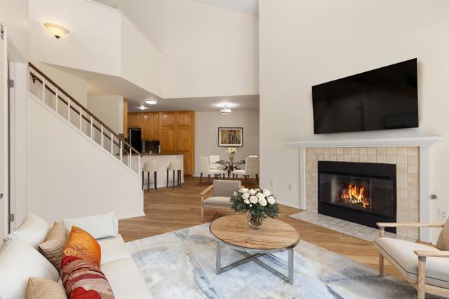 7067 Camino Revueltos, San Diego CA: https://media.crmls.org/mediaz/cfcdd336-5e47-4cfc-bb53-f38afe709ef8.jpg