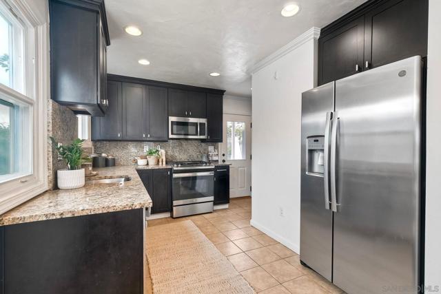 2222 Bolinas St, San Diego CA: https://media.crmls.org/mediaz/cfcf60ef-d719-445b-801e-2f04c7482dc3.jpg
