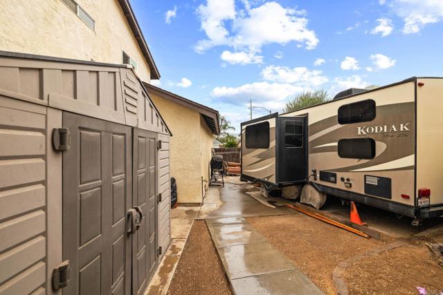 9690 Bundy Drive, Santee CA: https://media.crmls.org/mediaz/cfcf6a56-564b-4e72-986e-382b5978534f.jpg