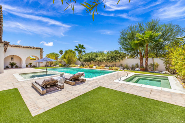 81350 Merv Griffin Way, La Quinta CA: https://media.crmls.org/mediaz/cfcfc24f-a6c7-4d21-84b5-754d15ae44e2.jpg