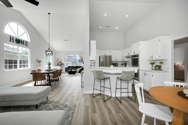 118 Edmeades Court, Oakley CA: https://media.crmls.org/mediaz/cfd06b6b-7f49-43c6-8650-de469dde2866.jpg